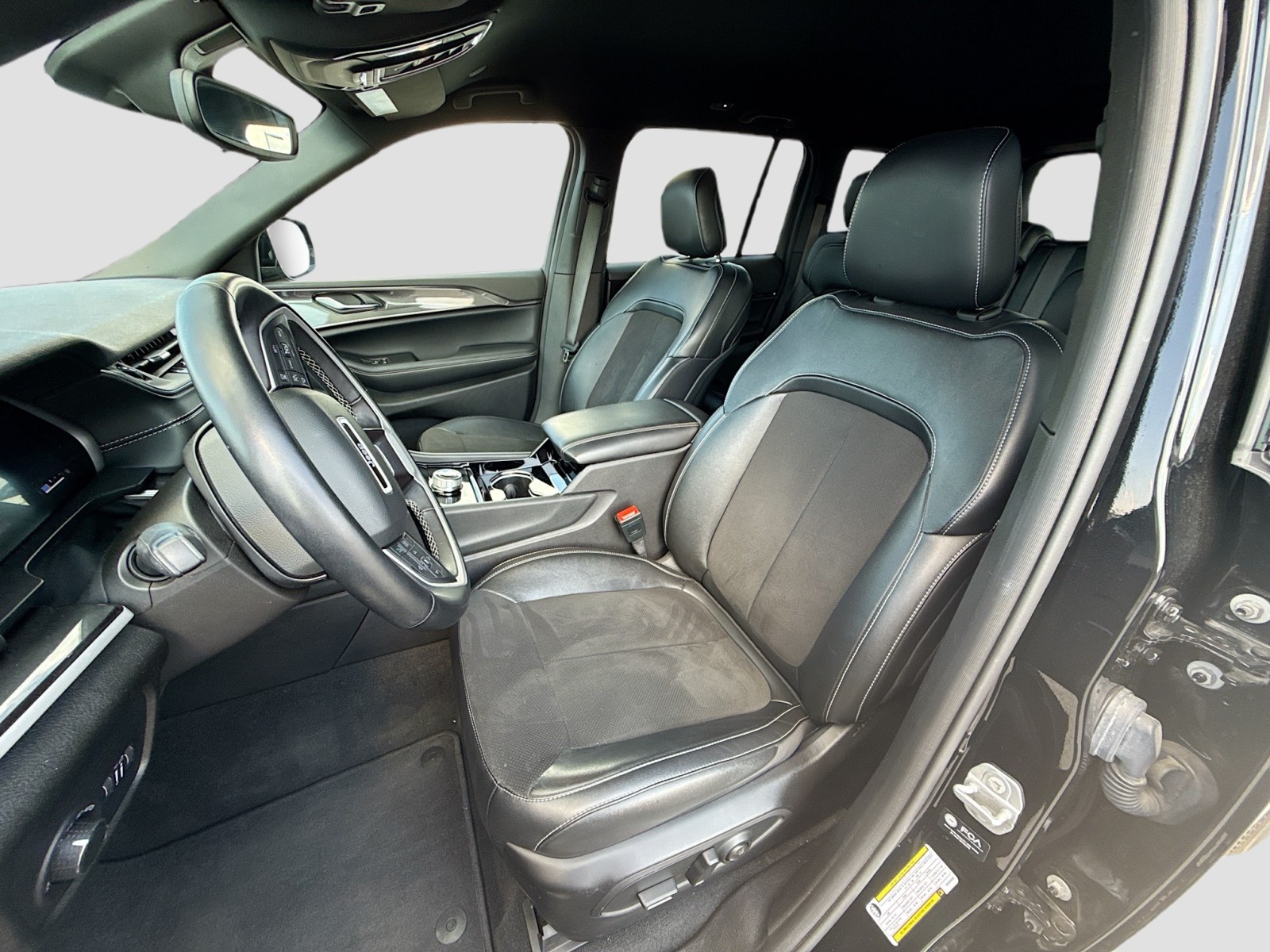 2022 Jeep Grand Cherokee Altitude photo 17