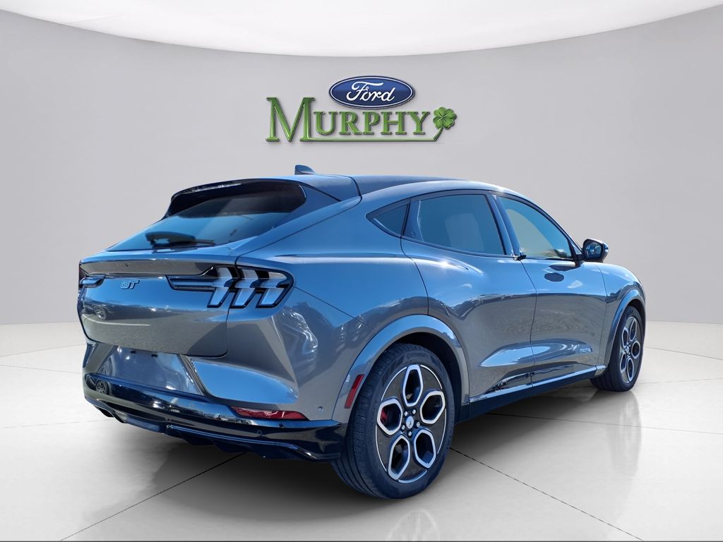 2023 Ford Mustang Mach-E GT photo 4