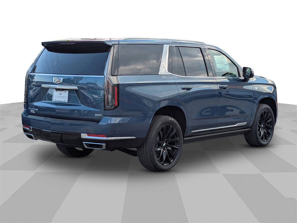 2025 Cadillac Escalade Premium Luxury photo 3