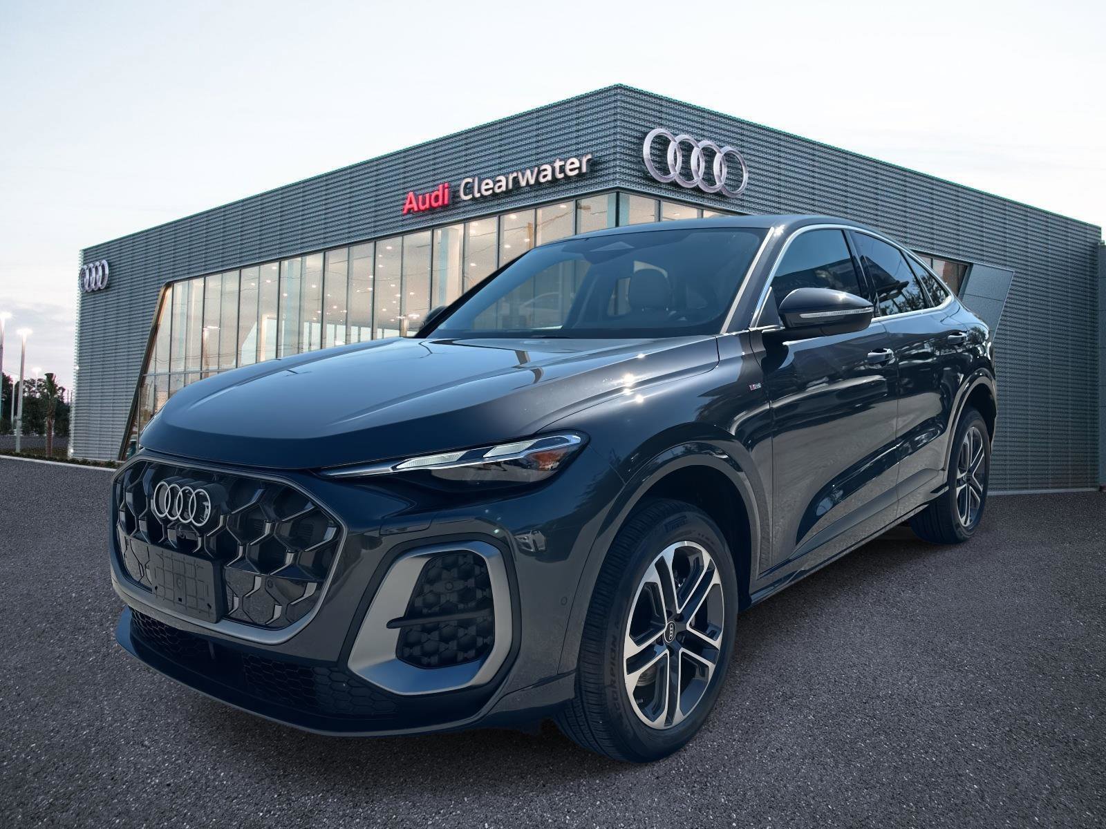 2025 Audi New Q5 Sportback Premium's photo