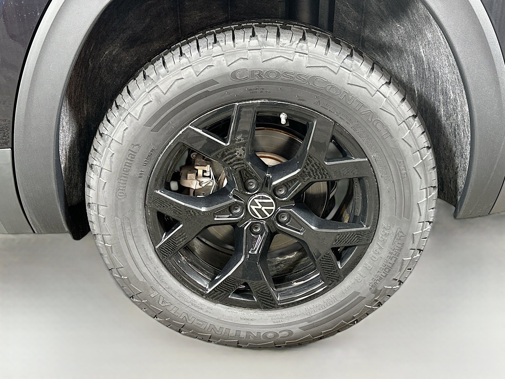 2025 Volkswagen Atlas Peak Edition SE Technology photo 30