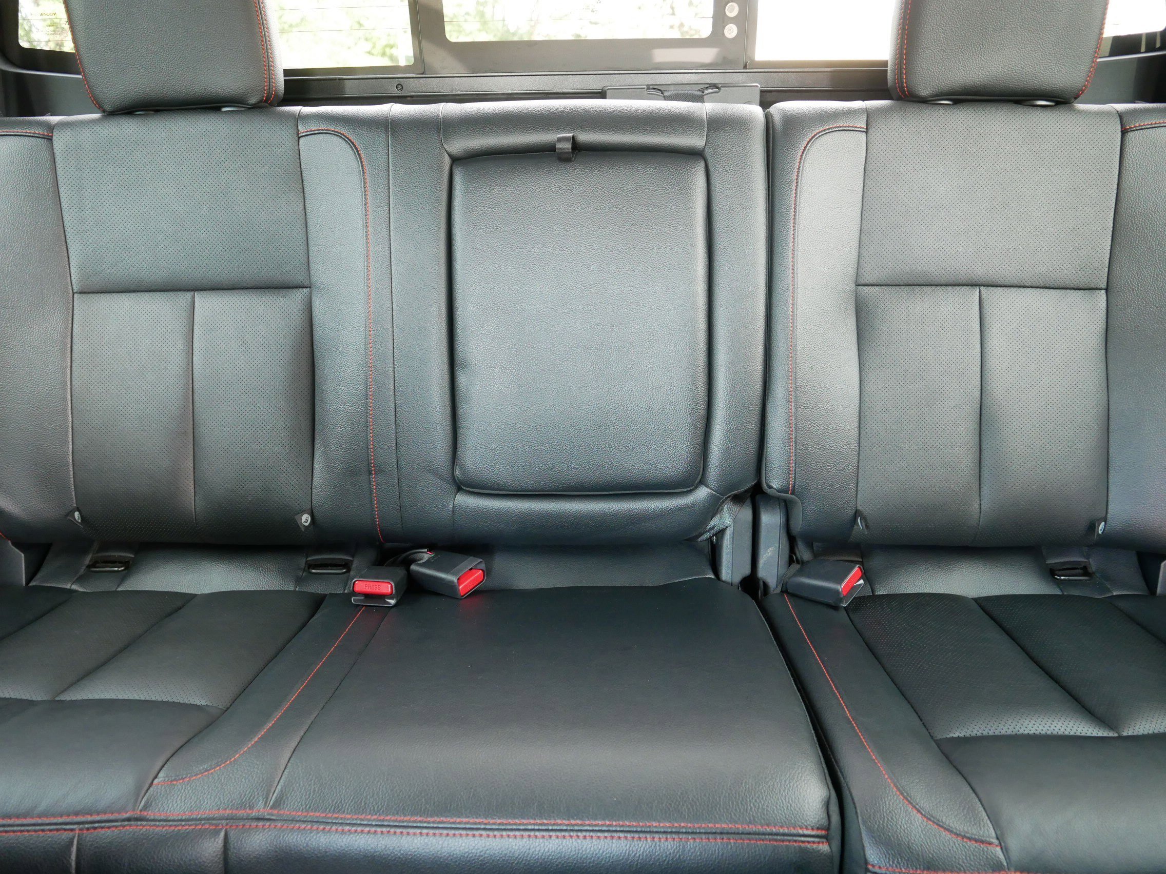 2021 Nissan Titan PRO-4X photo 12