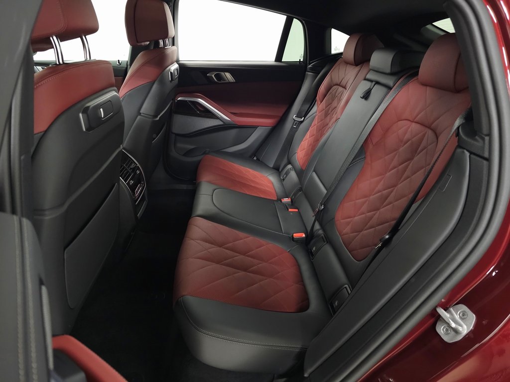 2025 BMW X6 - Image 38