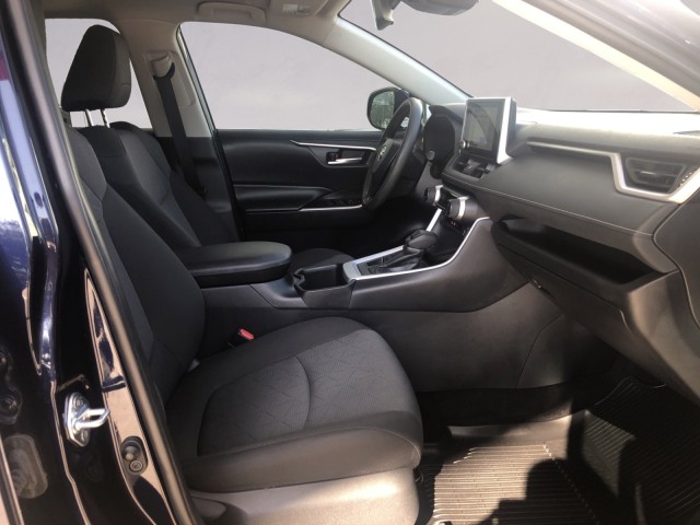 2024 Toyota RAV4 XLE photo 15