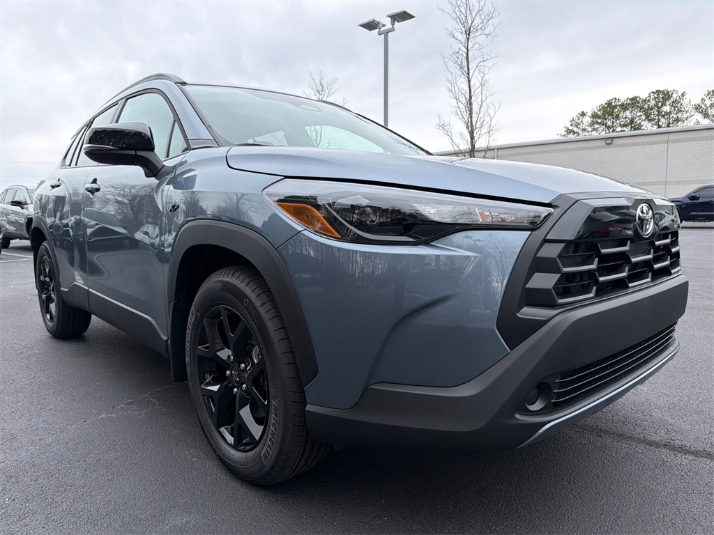 2026 Toyota Corolla Cross LE's photo