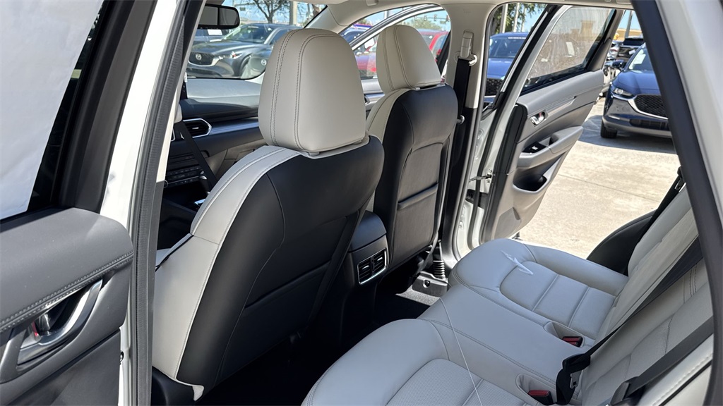 2025 Mazda CX-5 2.5 S Preferred photo 34