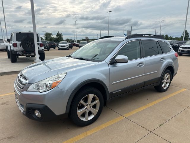 Used 2014 Subaru Outback 2.5i Limited with VIN 4S4BRCNC5E3306132 for sale in Morton, IL