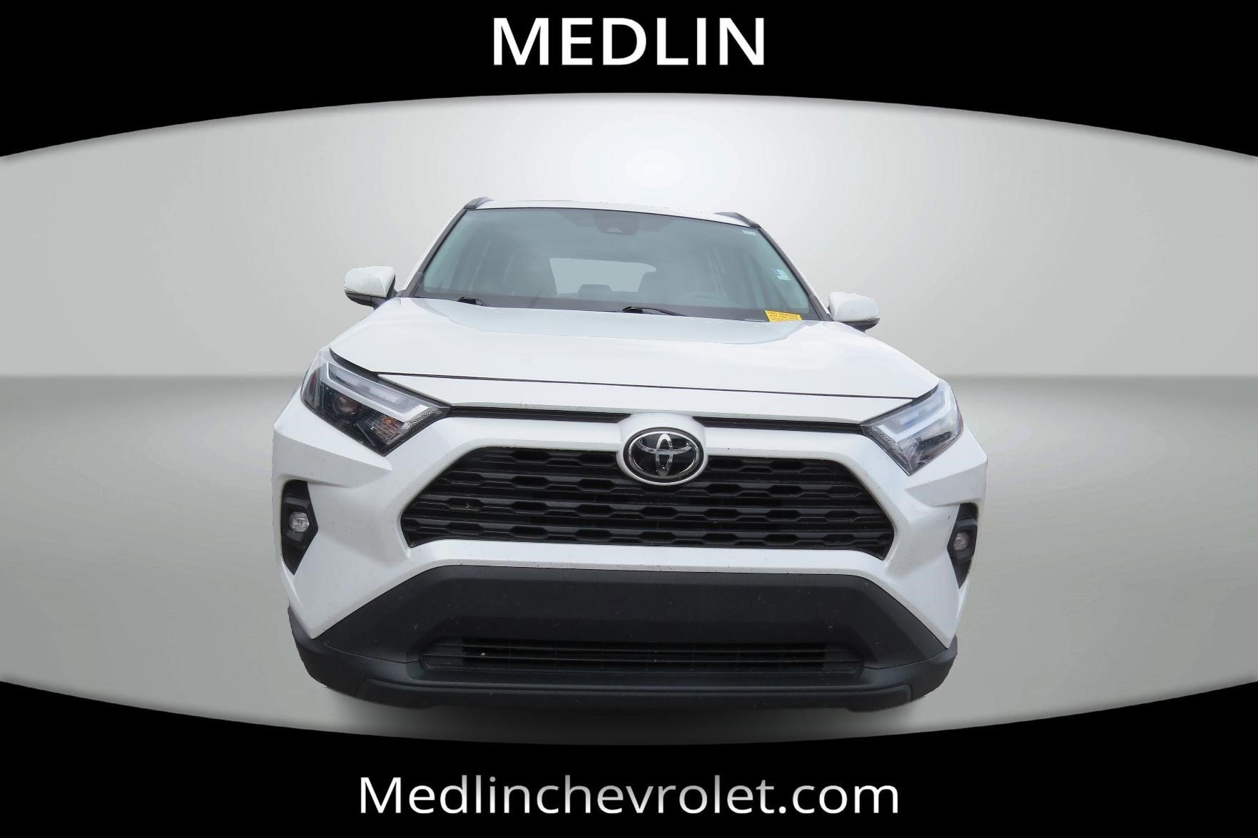 2023 Toyota RAV4 XLE Premium photo 2