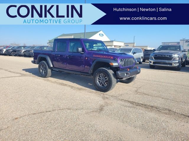 2026 Jeep Gladiator Mojave's photo