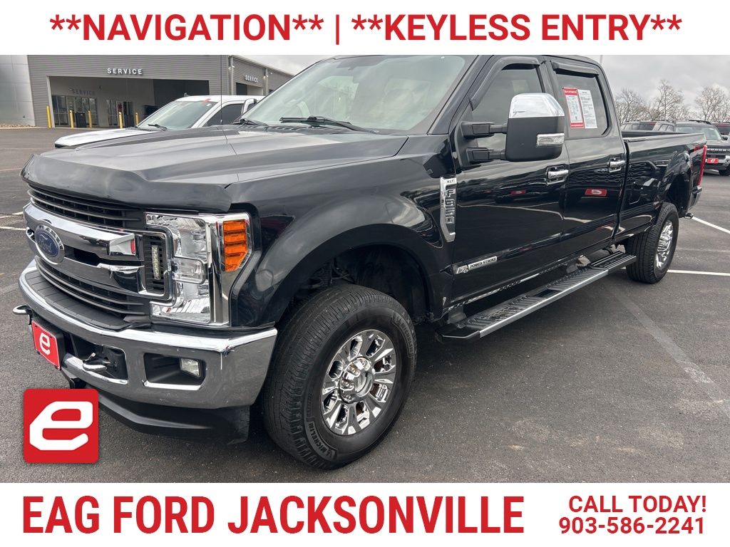 2019 Ford F-350 Super Duty XLT's photo