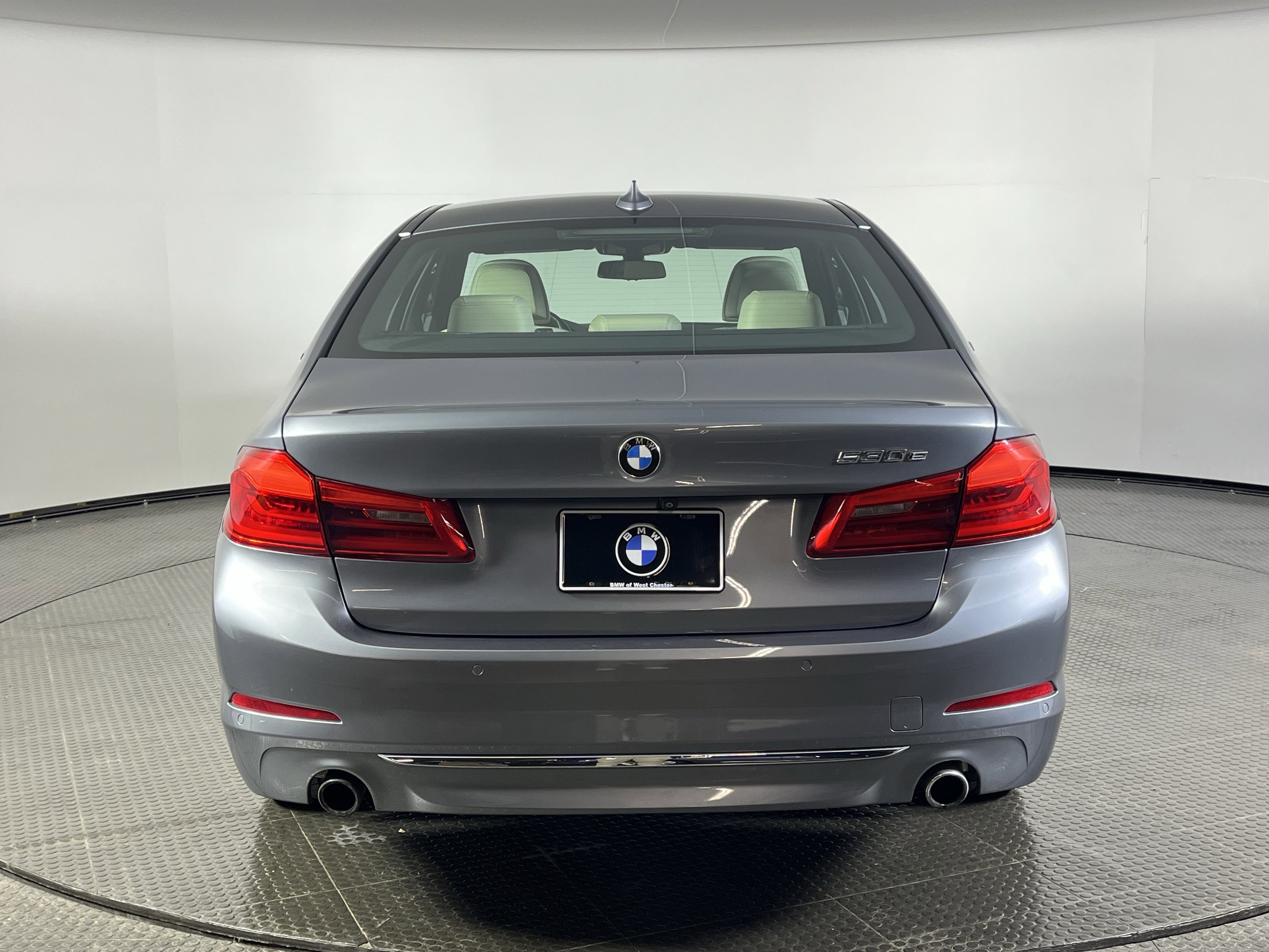 2019 Bmw 530e xDrive Sedan photo 2