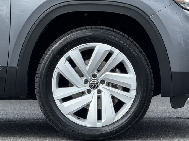 2023 Volkswagen Atlas Cross Sport V6 SE Technology photo 23