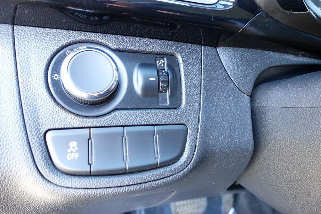 2021 Chevrolet Spark 1LT photo 16