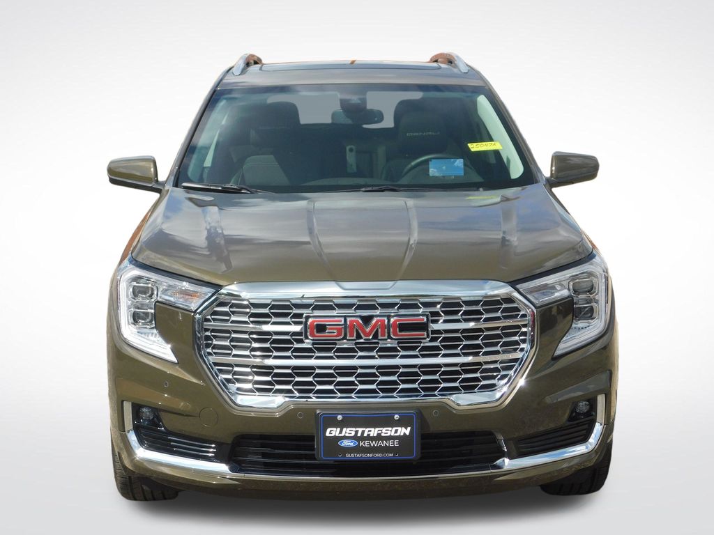 2024 Gmc Terrain Denali photo 3