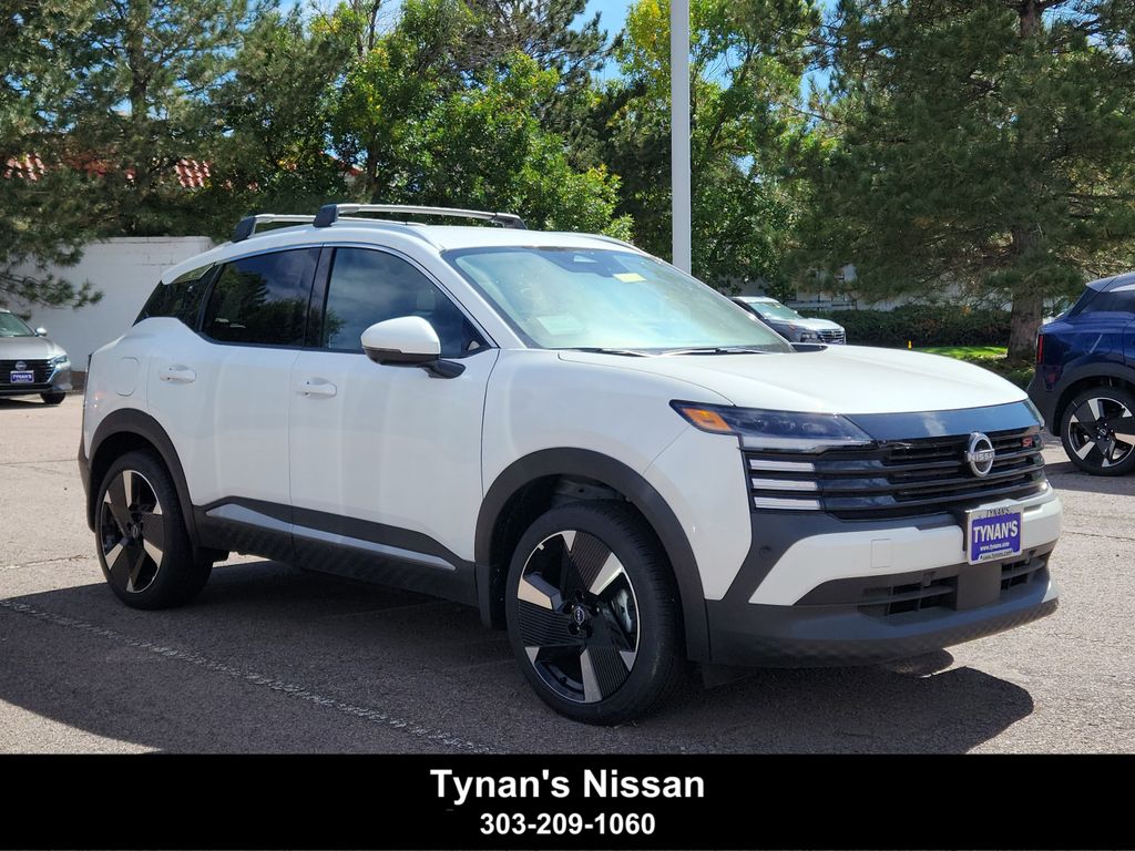 2025 Nissan Kicks SR AWD's photo