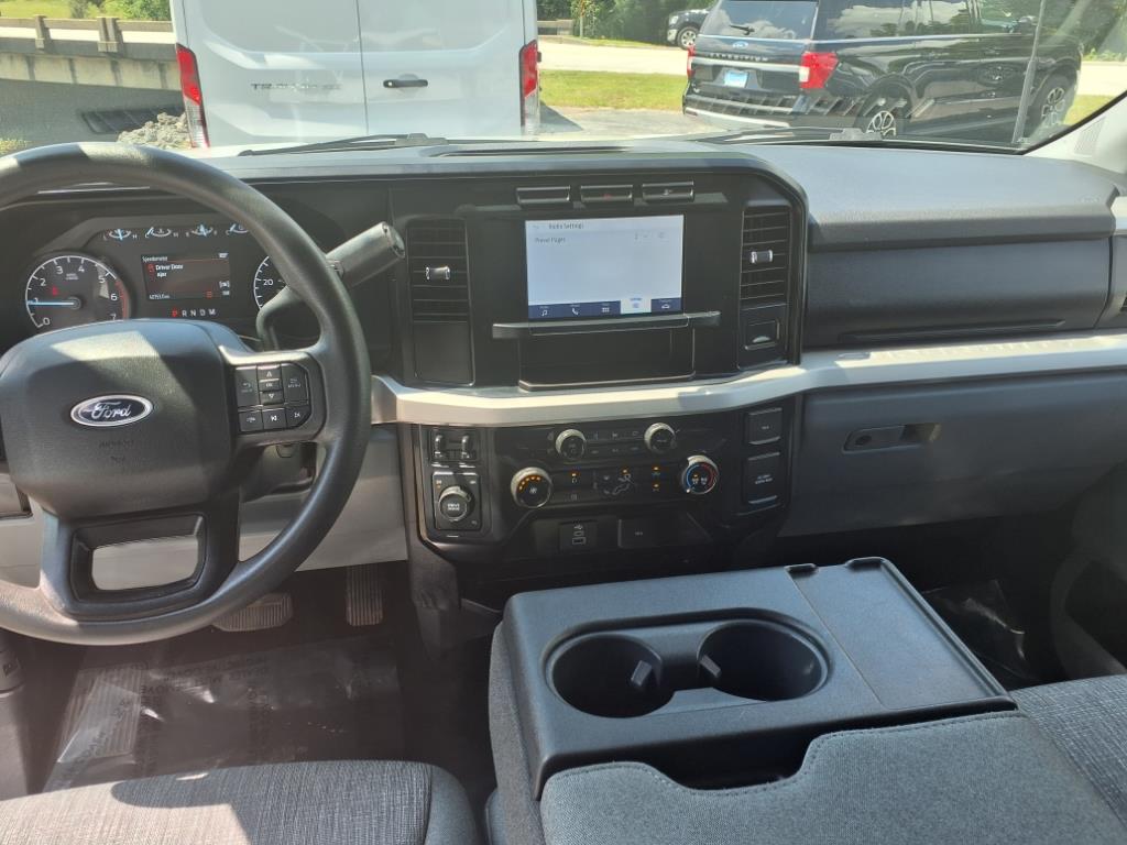 2024 Ford F-250 XLT photo 7