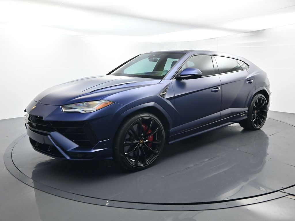 2024 Lamborghini Urus S's photo