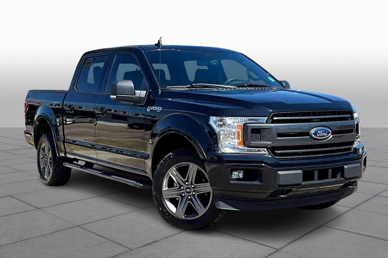 2020 Ford F-150 XLT photo 2