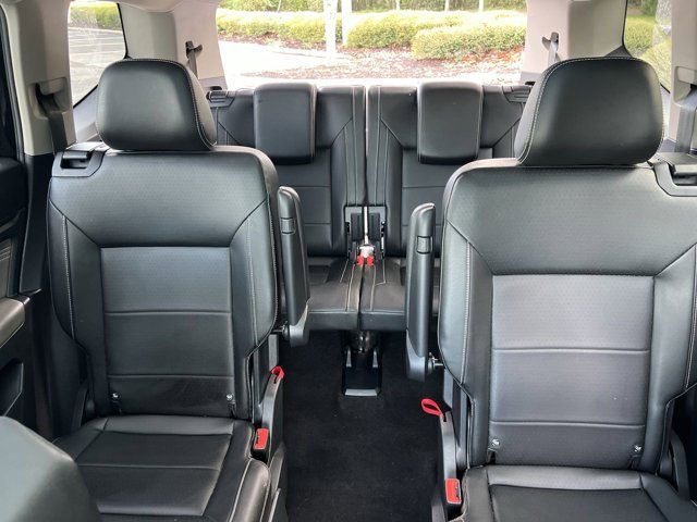 2021 Volkswagen Atlas V6 SE Technology R-Line photo 12
