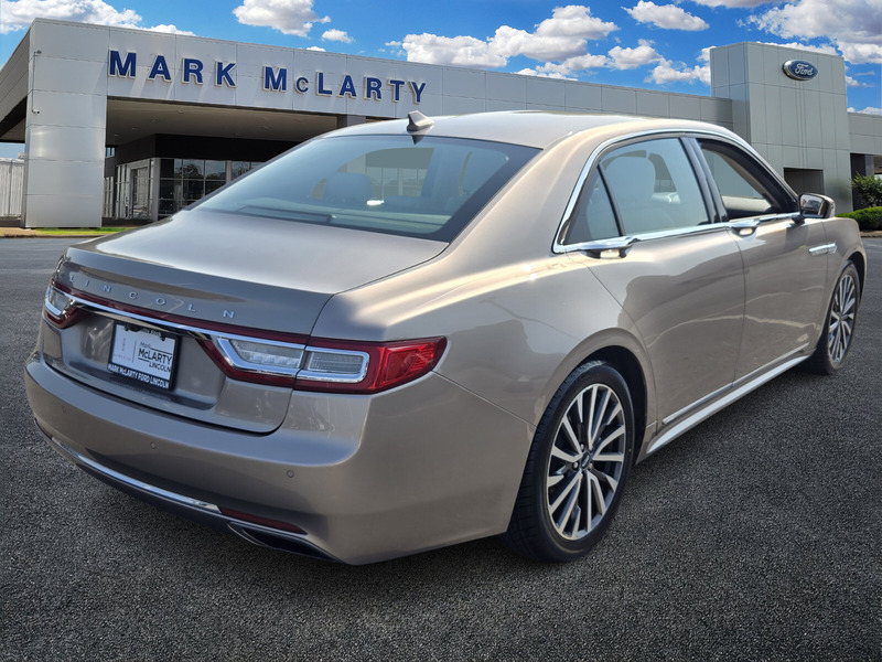 2020 Lincoln Continental Standard photo 3