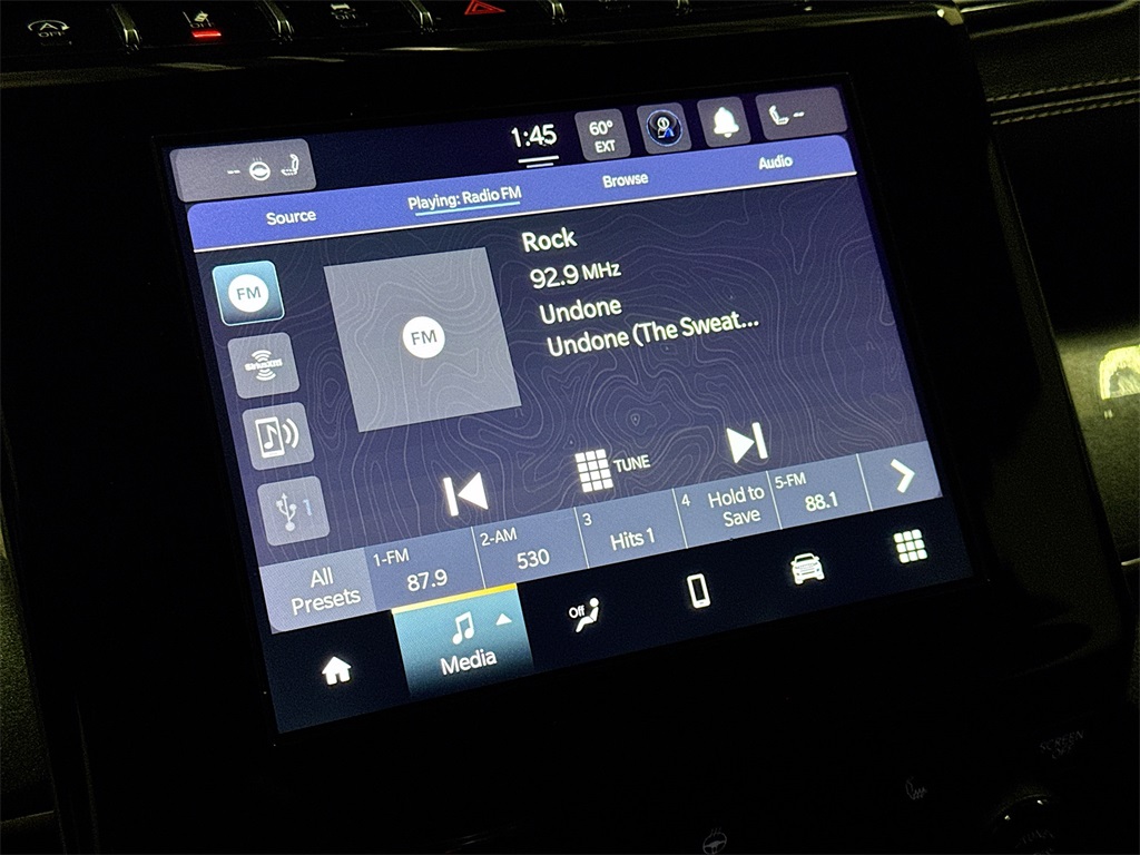 2021 Jeep Grand Cherokee Altitude photo 27