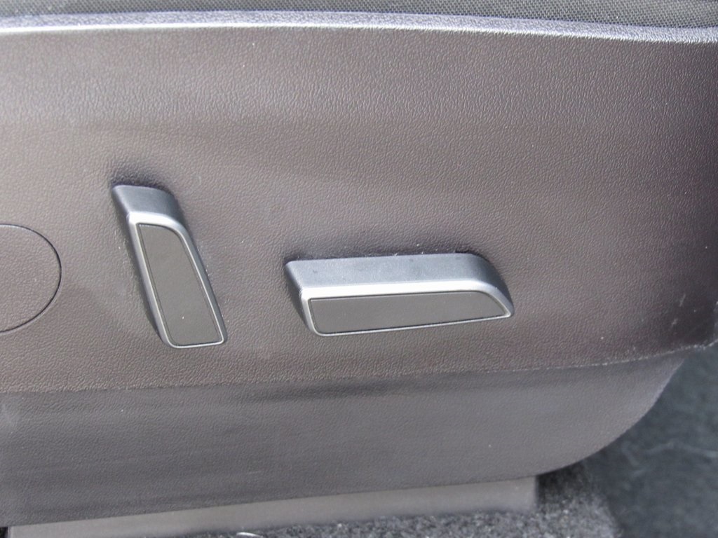 2022 Tesla Model Y Performance photo 19