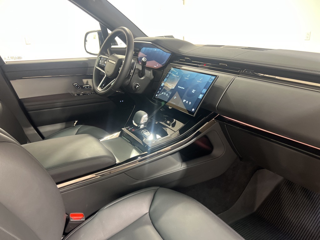2025 Land Rover Range Rover Sport SE photo 23