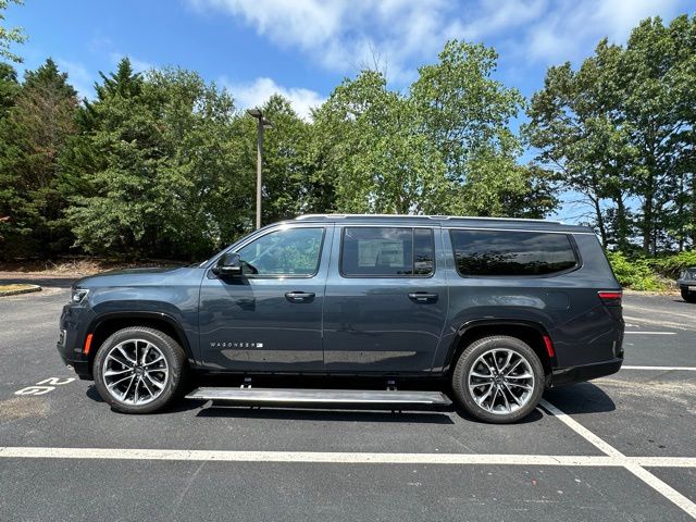 2025 Jeep Wagoneer L Series III photo 2