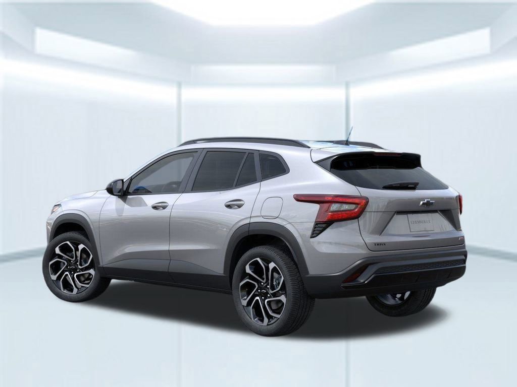2026 Chevrolet Trax photo 2