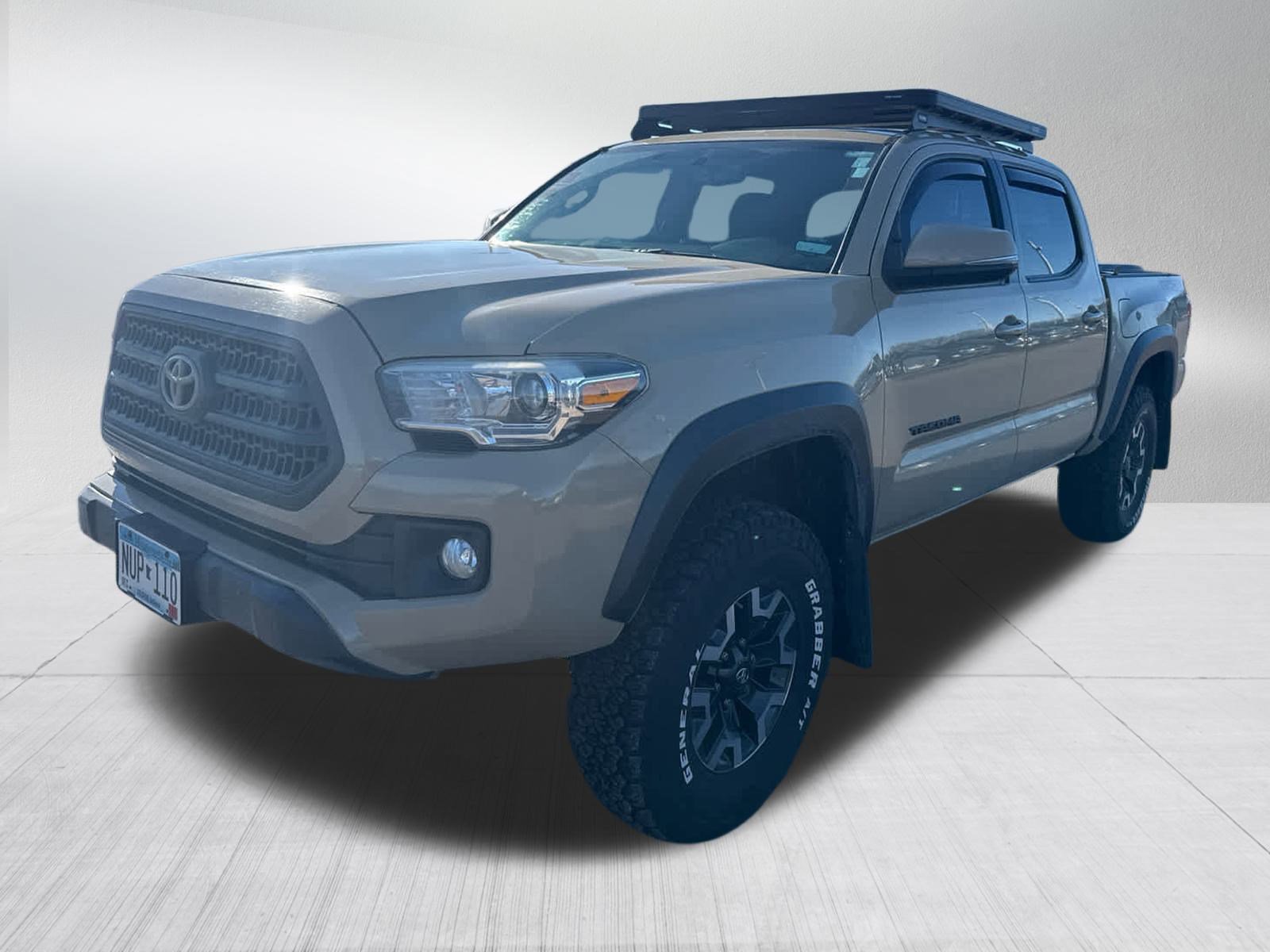 Used 2017 Toyota Tacoma TRD Off Road with VIN 3TMCZ5AN7HM065205 for sale in Brooklyn Center, Minnesota