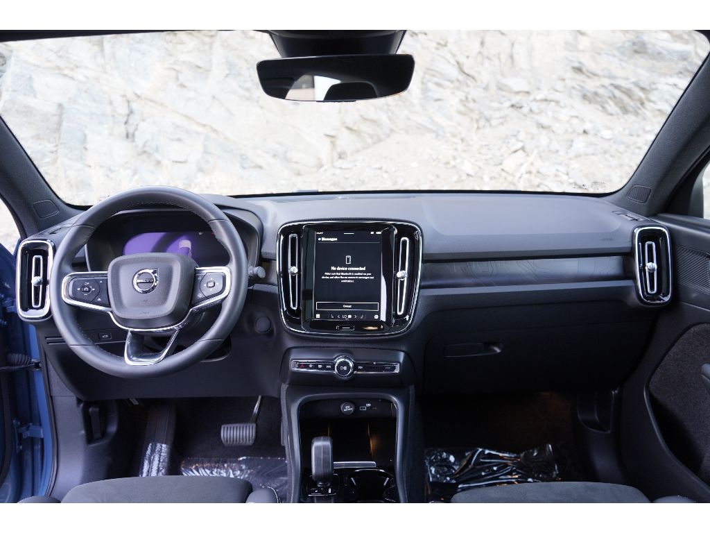 2023 Volvo C40 Recharge Plus photo 21