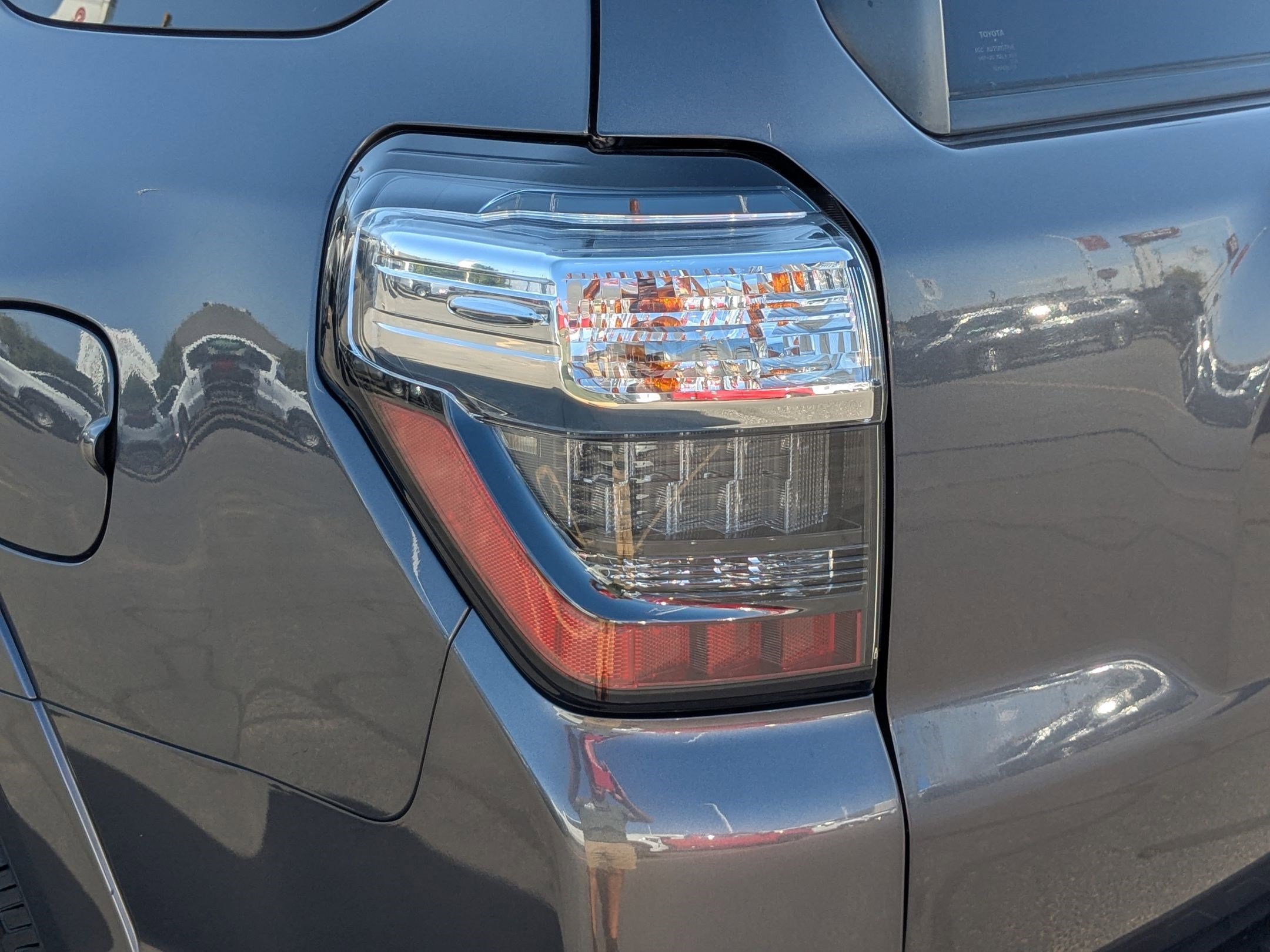 2016 Toyota 4Runner Limited photo 9