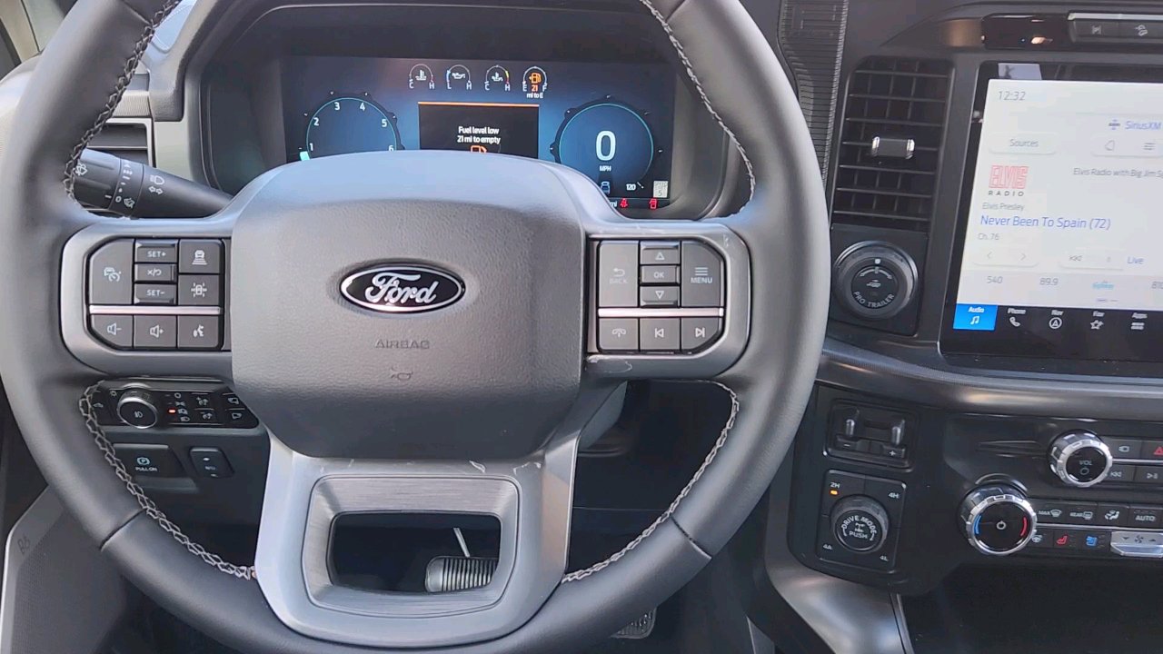 2025 Ford F-150 Lariat photo 18