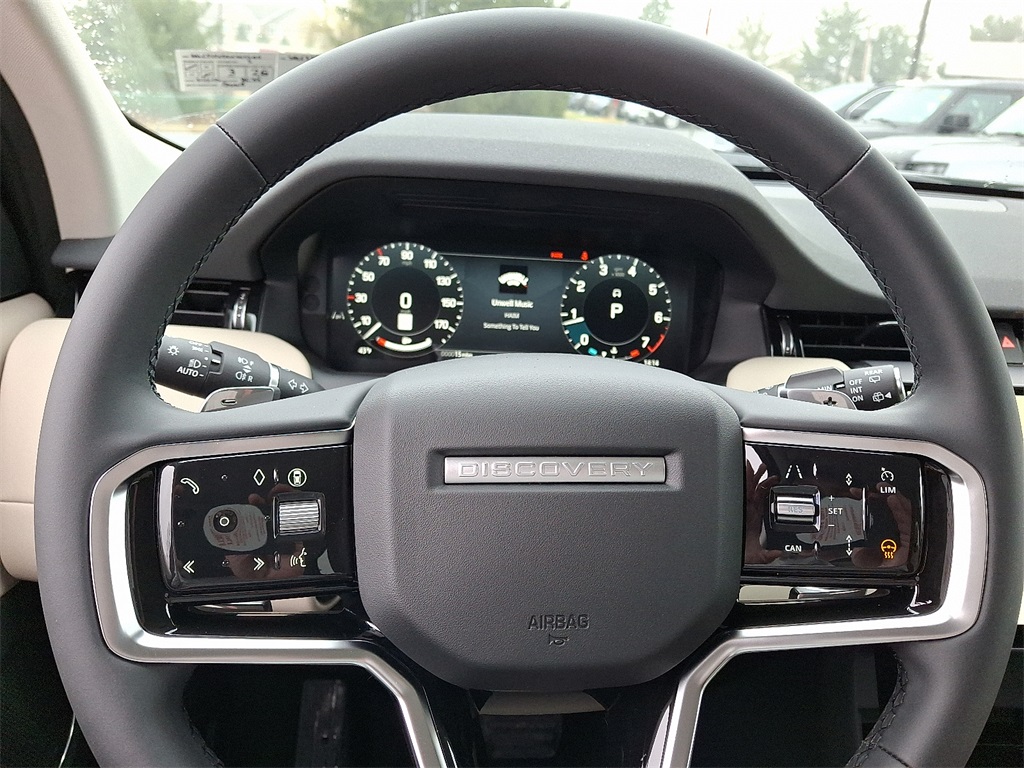 2025 Land Rover Discovery Sport S photo 15