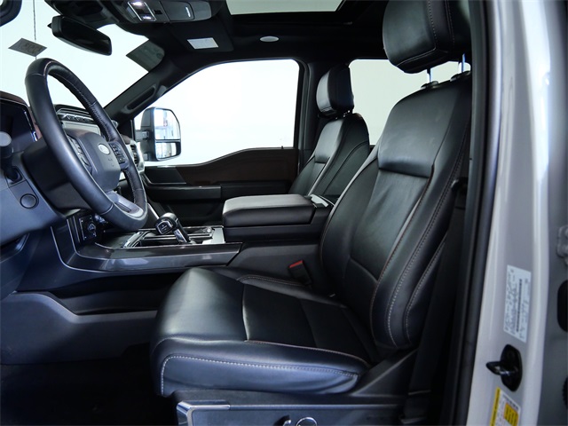 2023 Ford F-150 Lariat photo 18