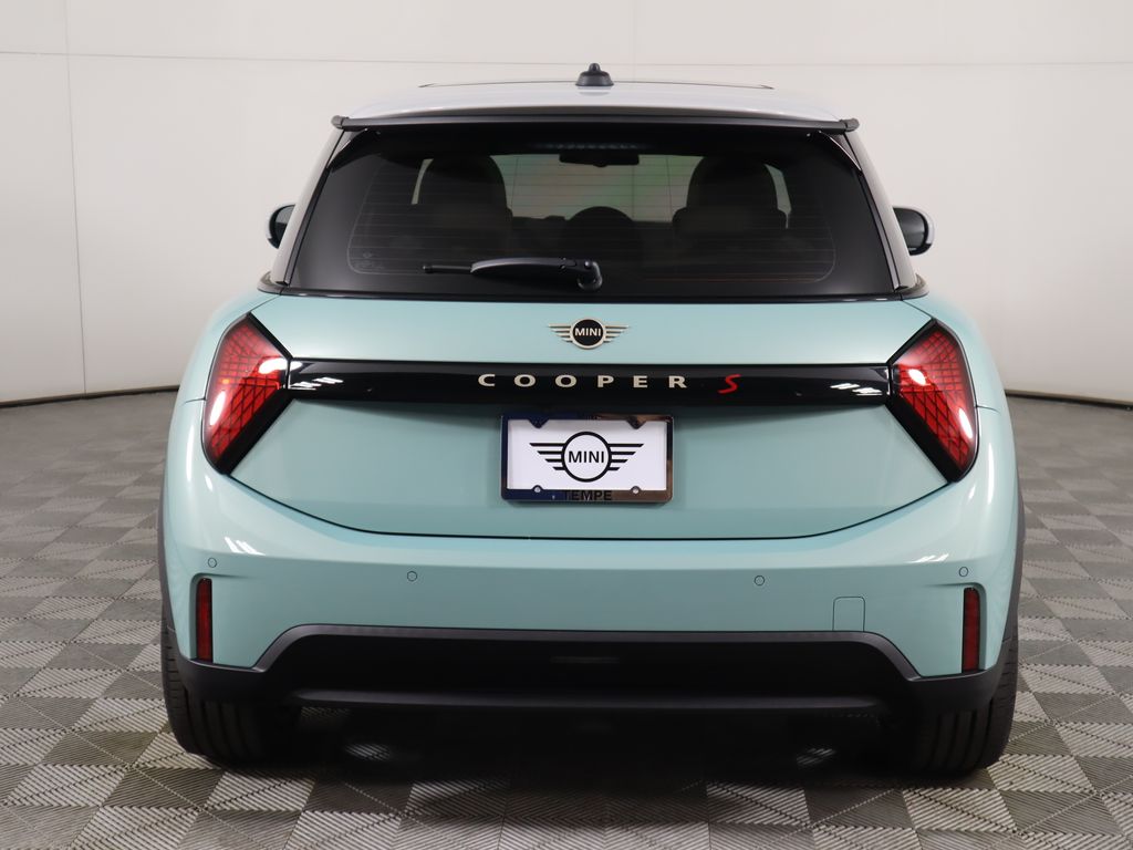 2026 Mini Cooper Hardtop S 2 Door Iconic photo 5