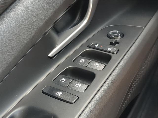 2025 Hyundai Elantra Limited photo 21
