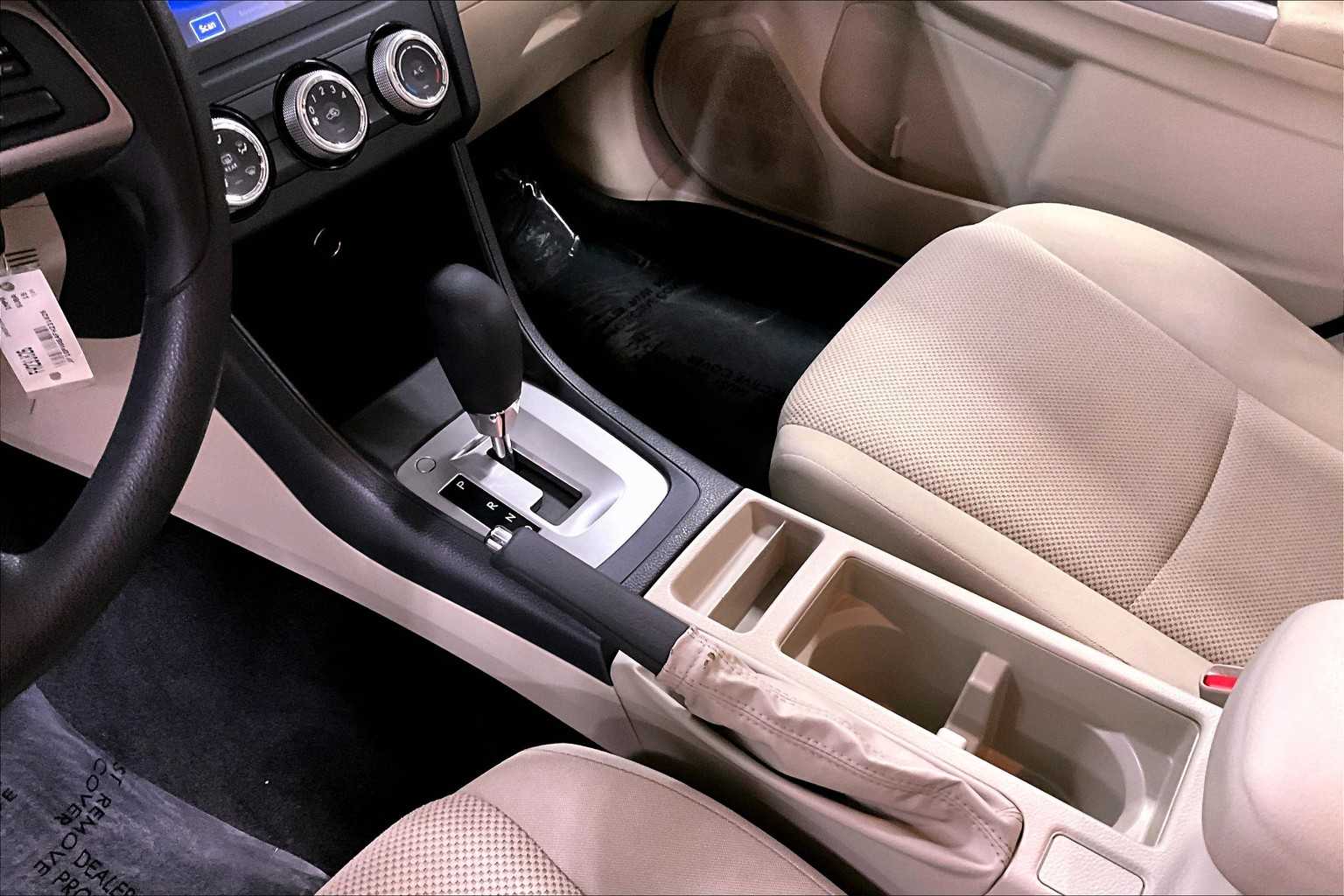 2015 Subaru Impreza 2.0i photo 16