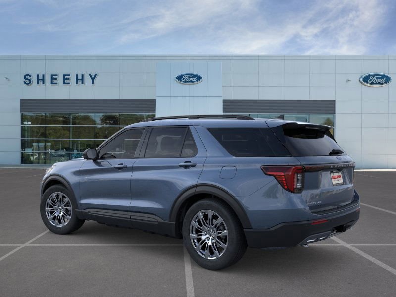 2026 Ford Explorer photo 3