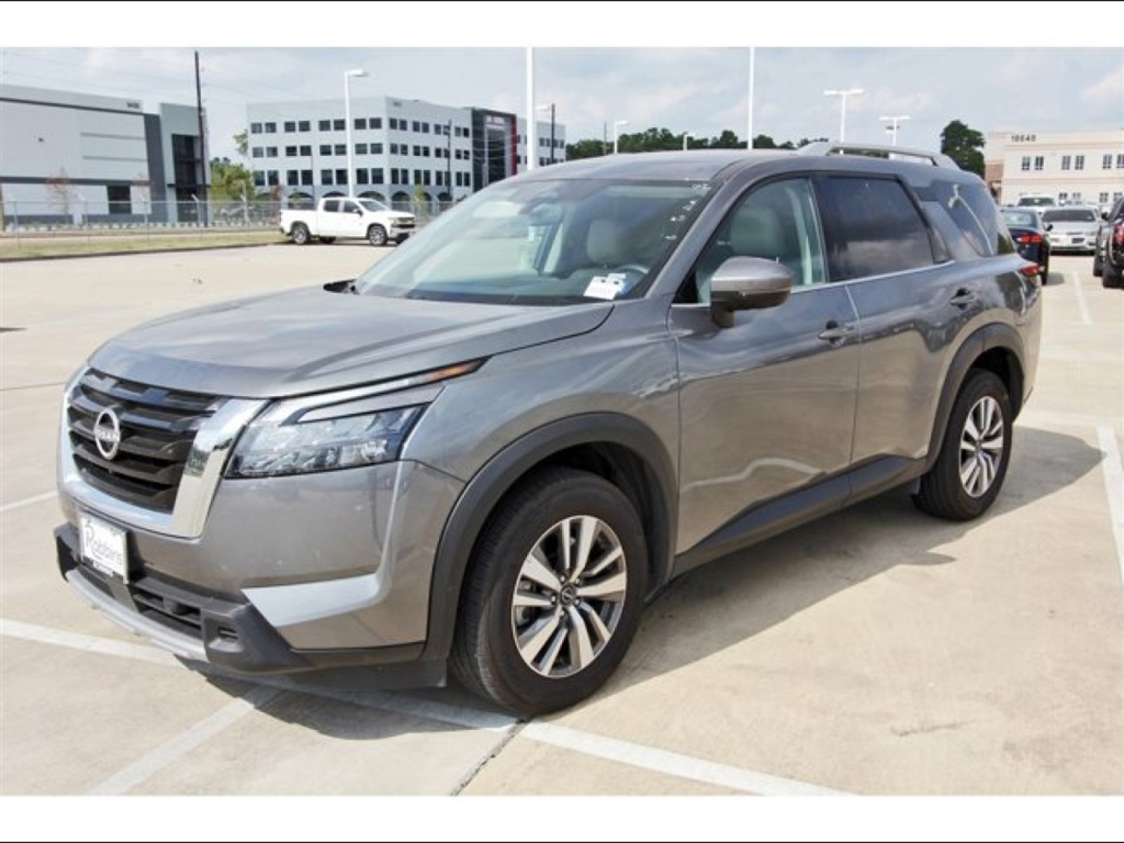 2025 Nissan Pathfinder SL - 1