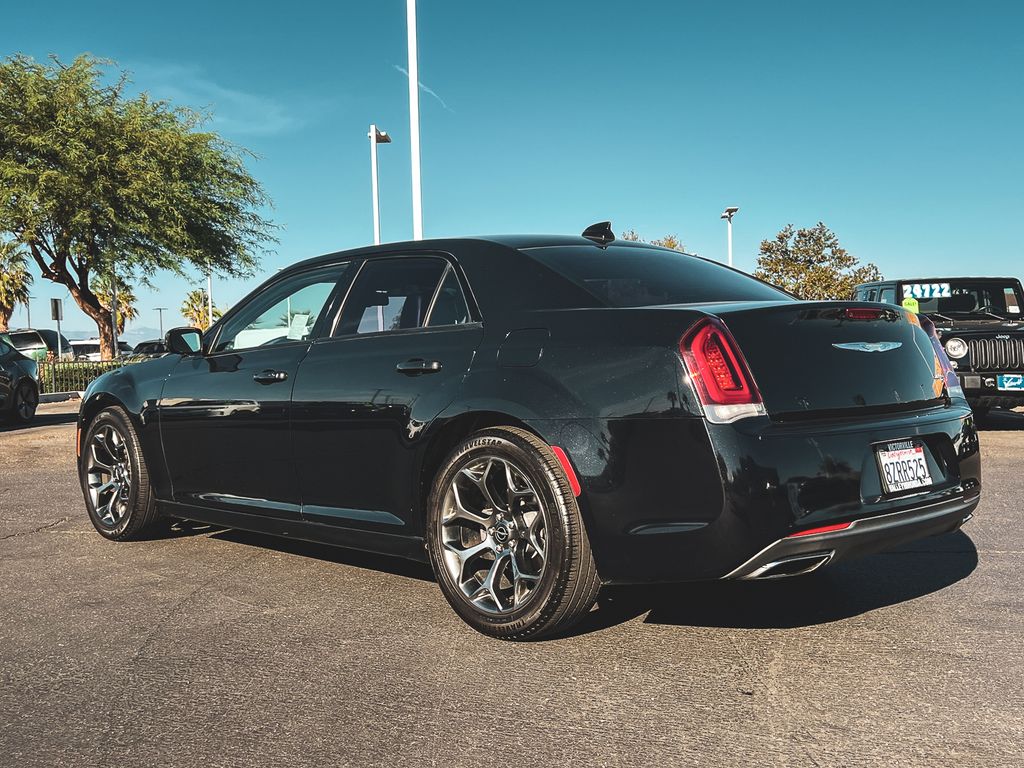 2015 Chrysler 300 S photo 8