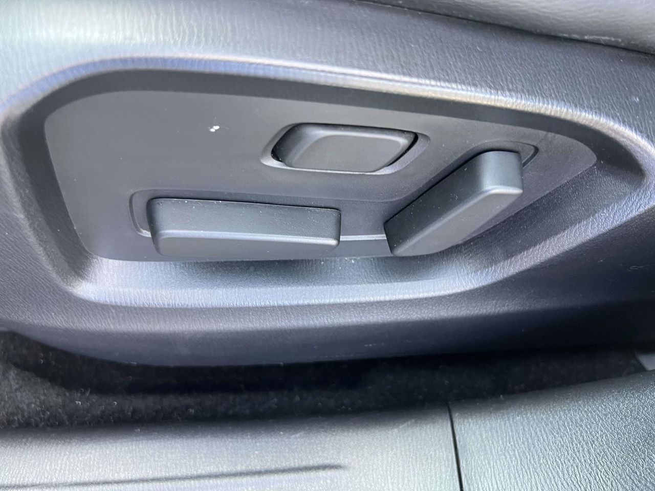 2022 Mazda CX-9 Touring photo 16