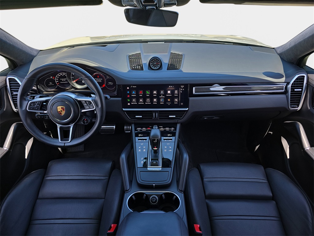2022 Porsche Cayenne Coupe GTS photo 9