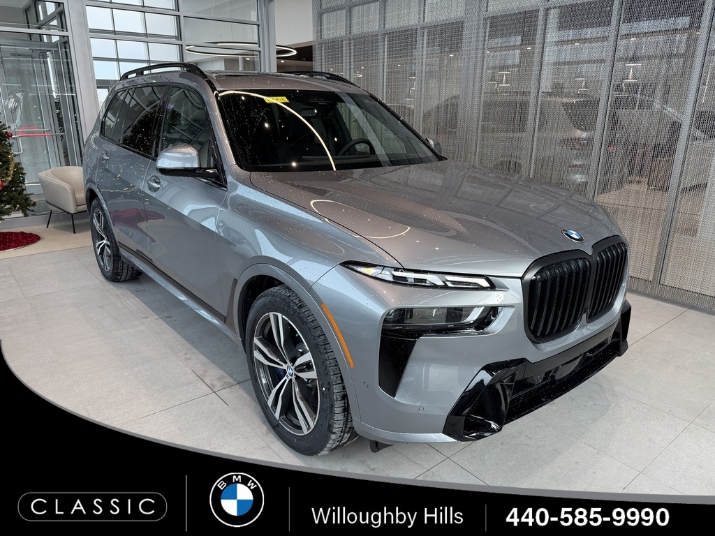 2026 BMW X7 40i's photo