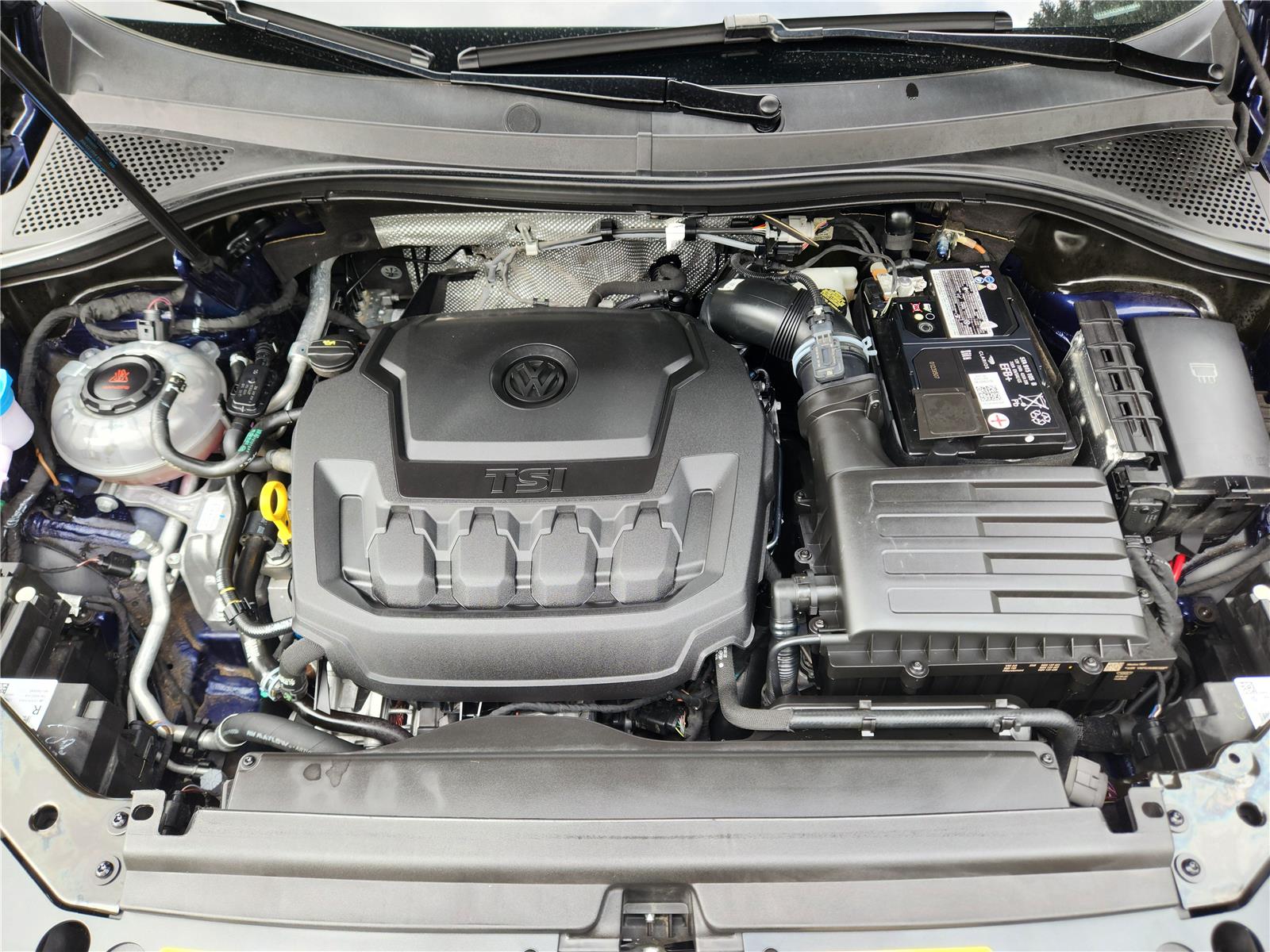 2022 Volkswagen Tiguan SE photo 17
