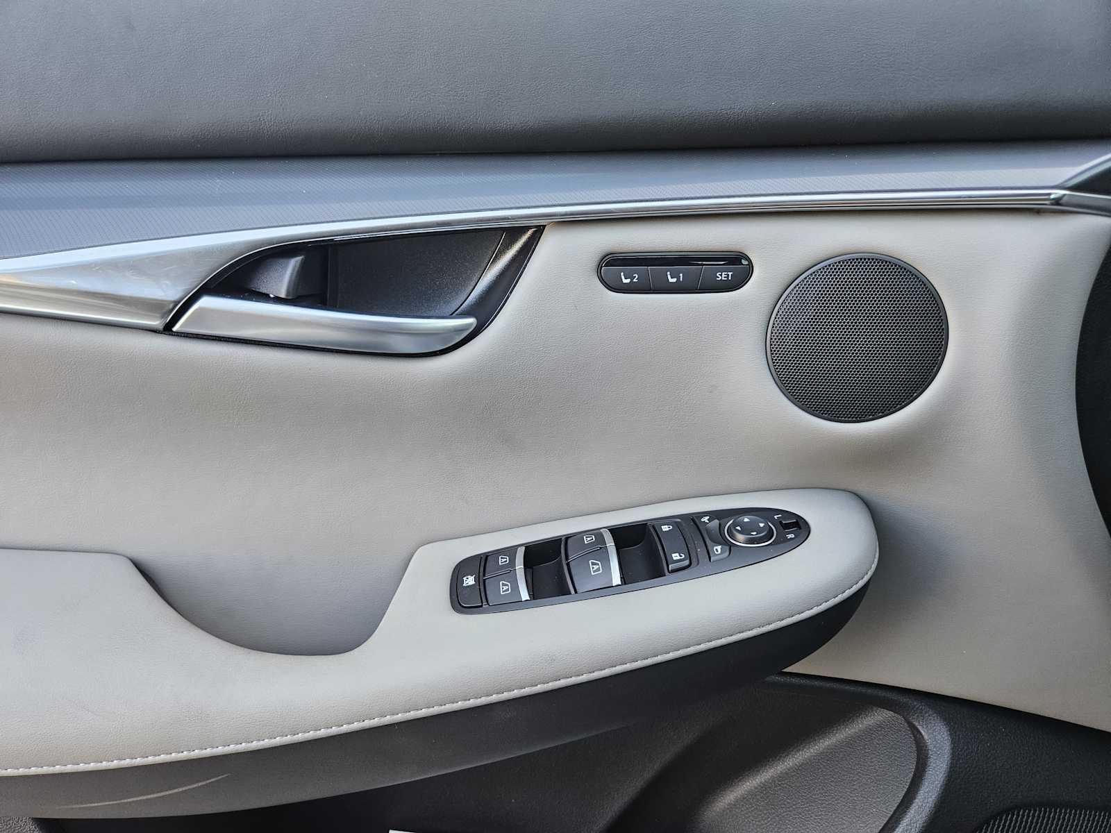 2025 Infiniti QX50 Luxe AWD photo 18