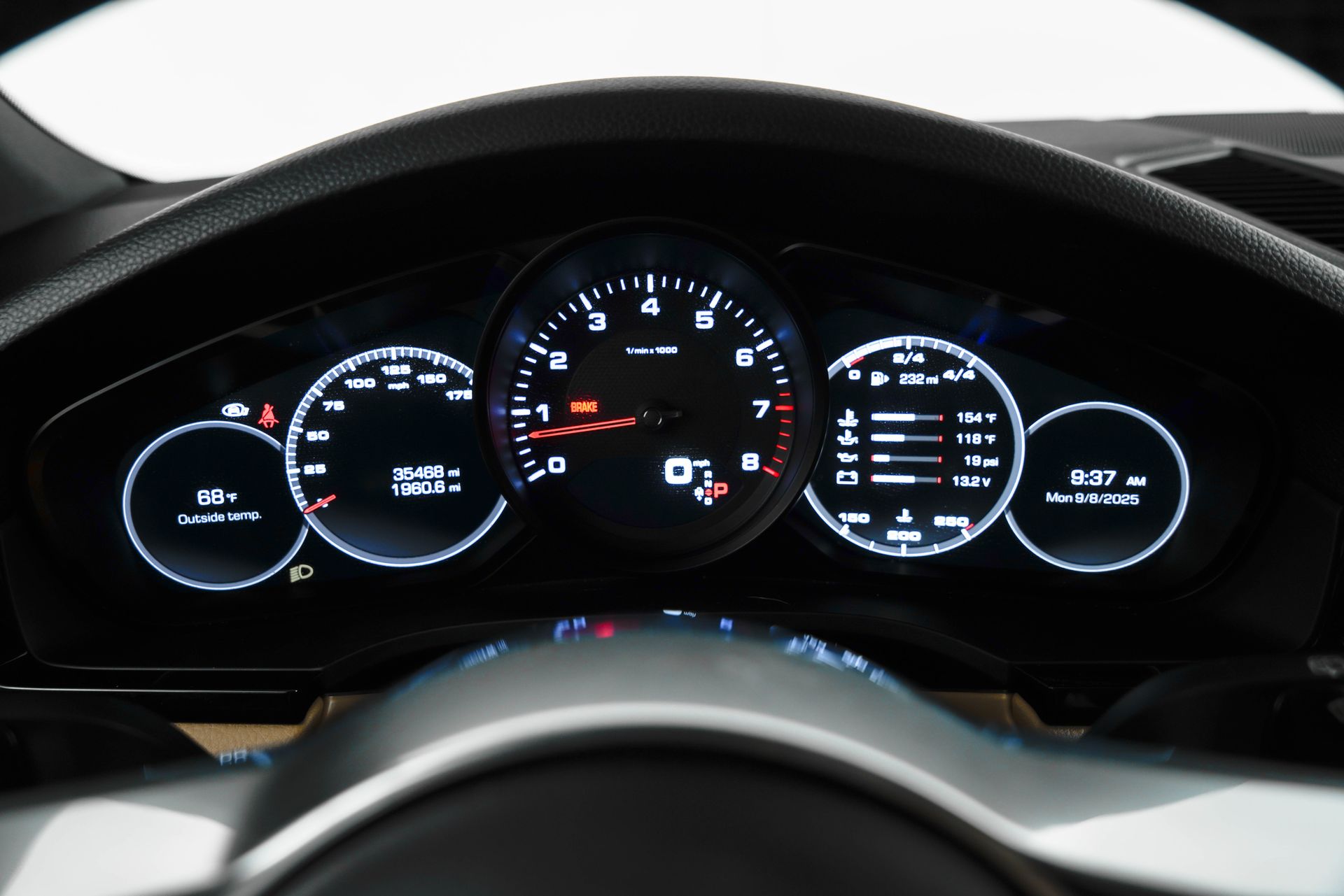 2020 Porsche Cayenne Base photo 19