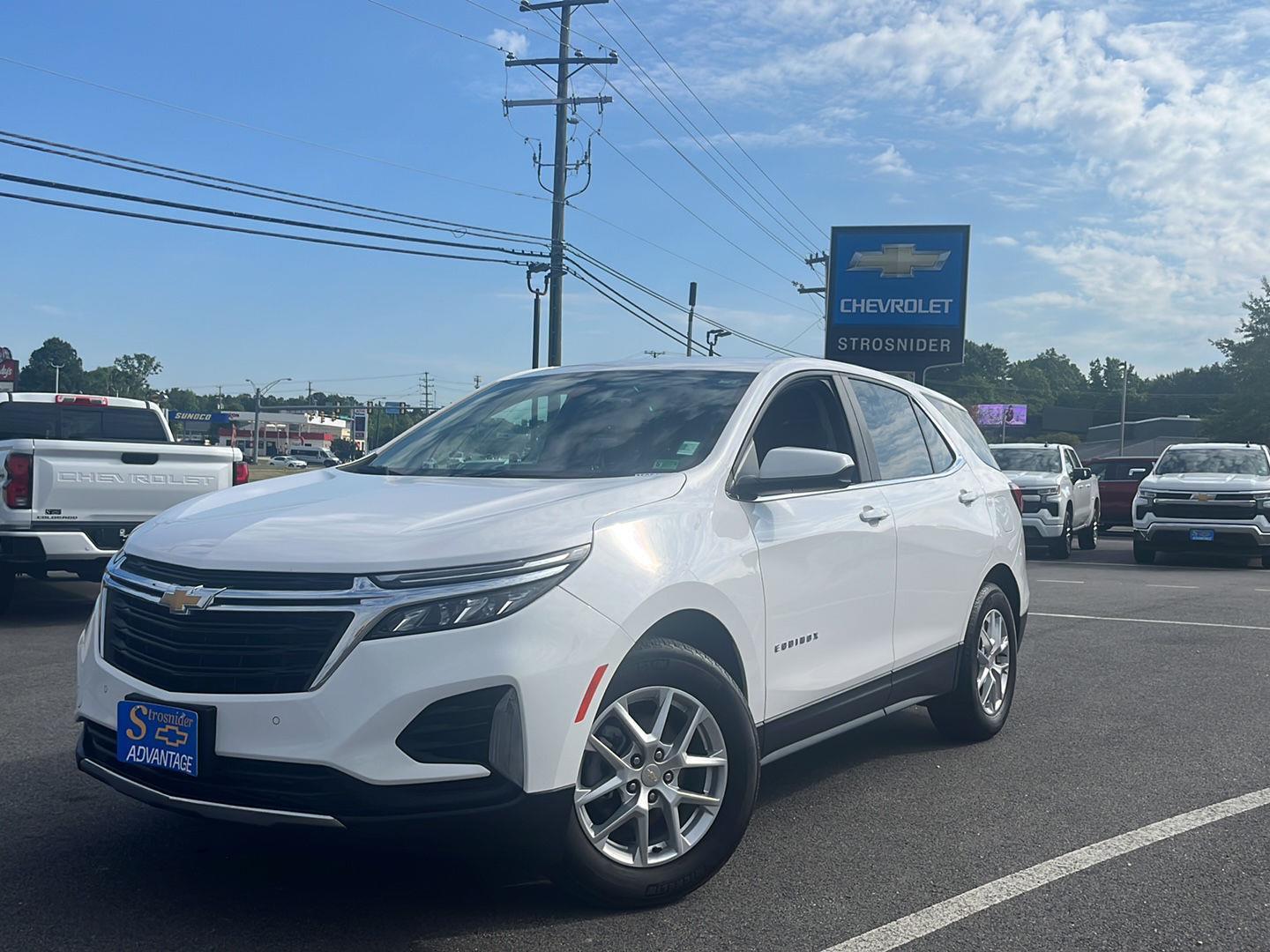 Used 2023 Summit White Chevrolet LT image 1