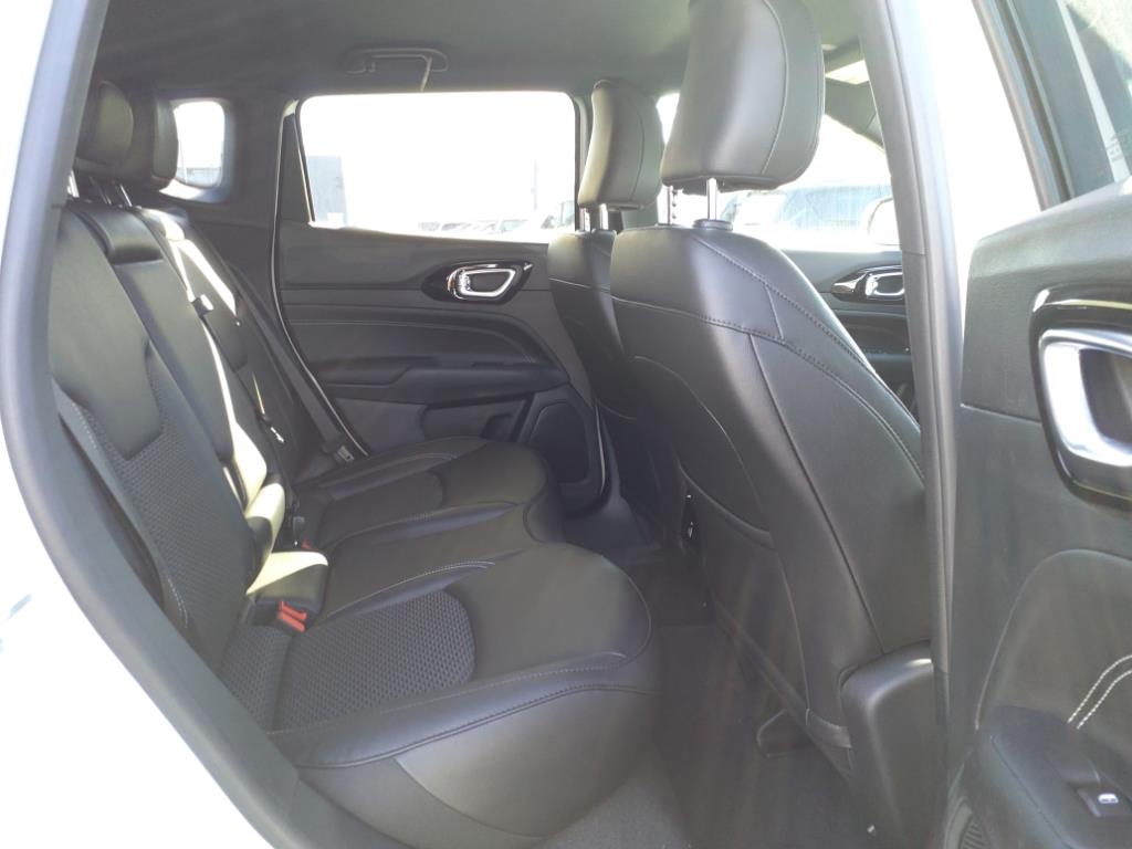 2024 Jeep Compass Latitude photo 10