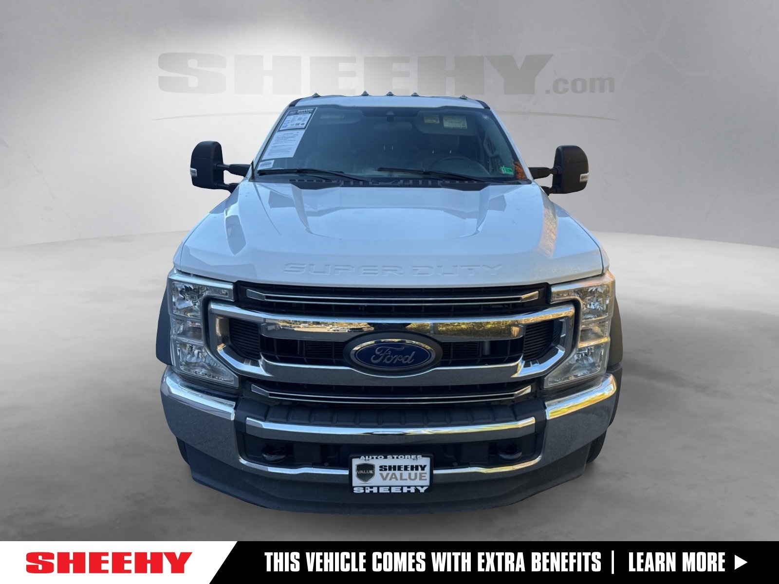 2021 Ford F-550 Super Duty Chassis Cab XL's photo